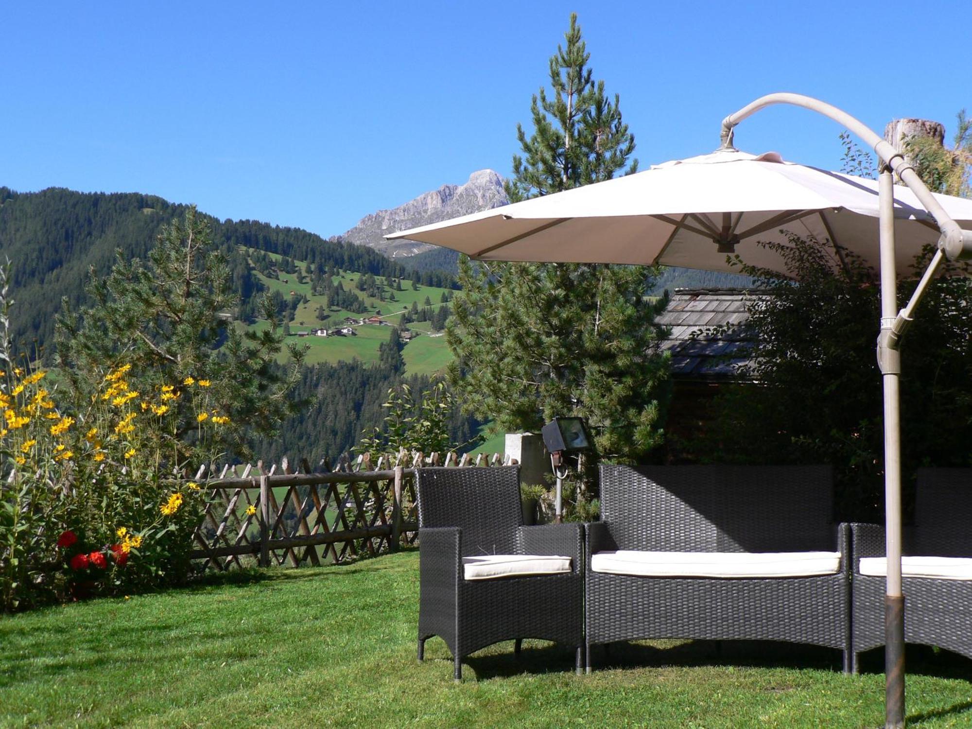 Hotel Alpenrose Dolomites La Valle Eksteriør bilde