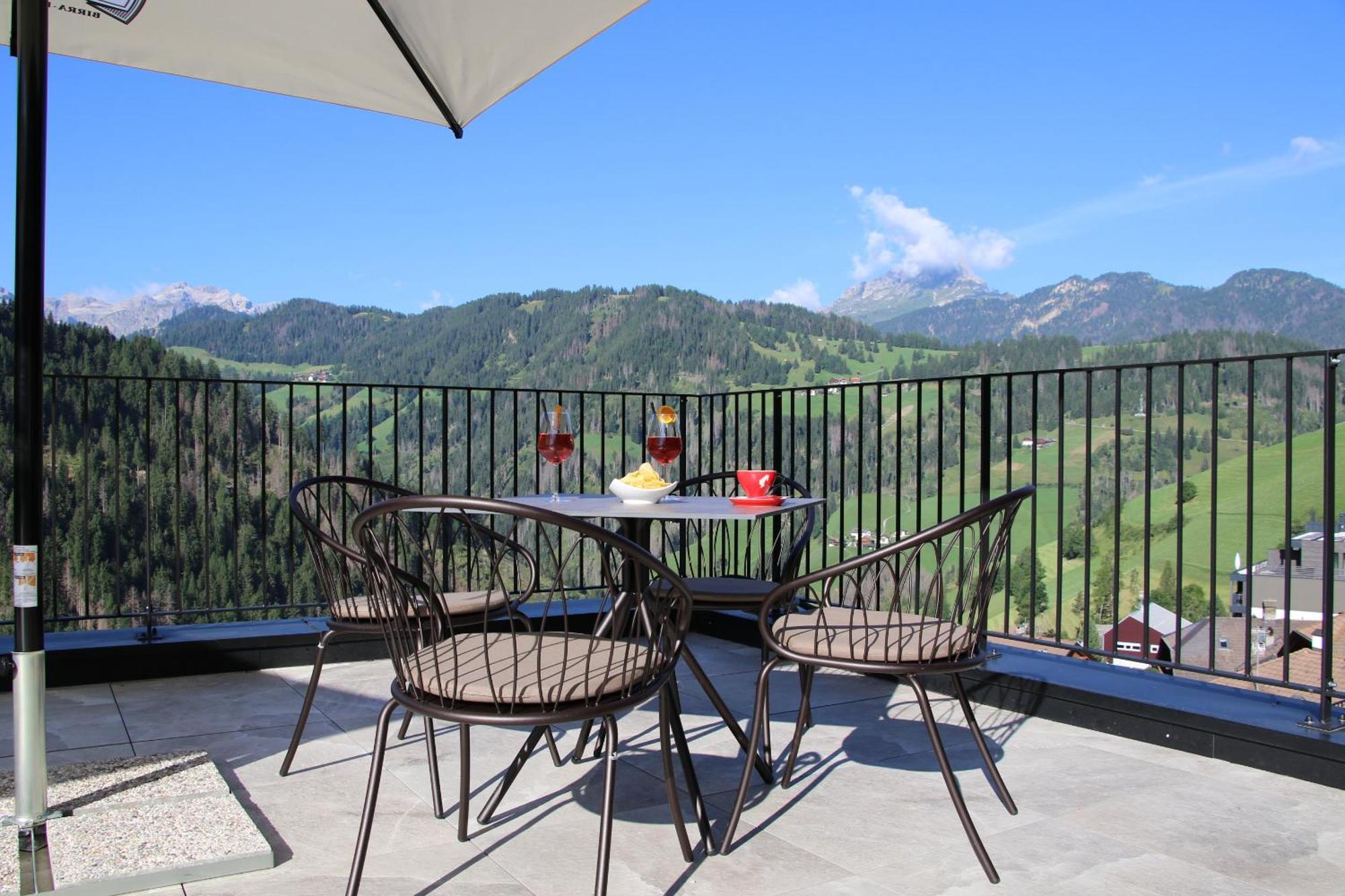 Hotel Alpenrose Dolomites La Valle Eksteriør bilde