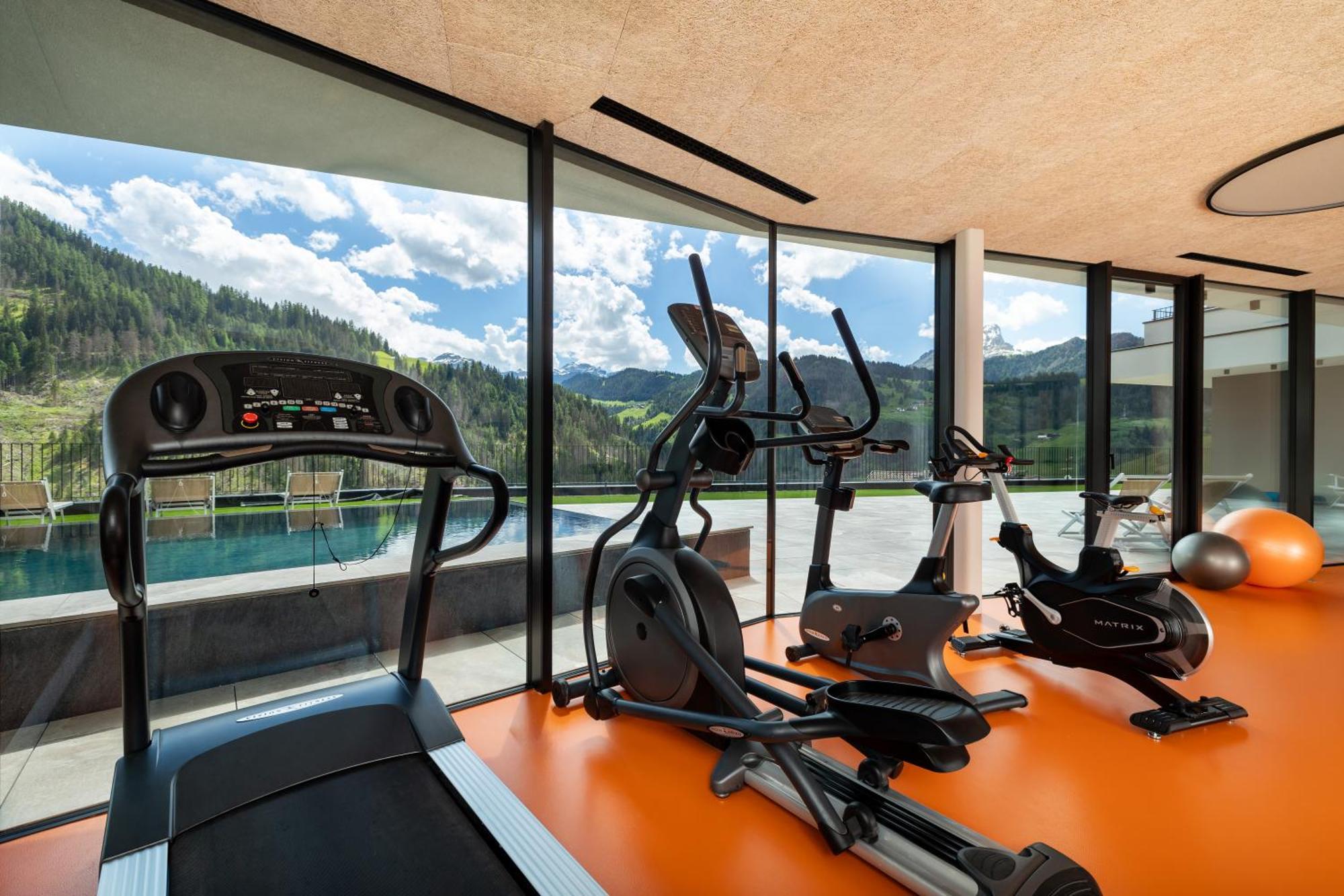 Hotel Alpenrose Dolomites La Valle Eksteriør bilde