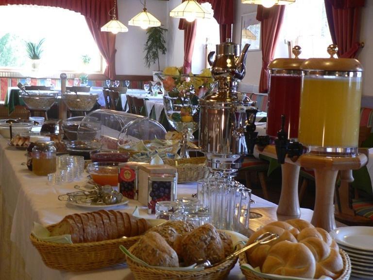 Hotel Alpenrose Dolomites La Valle Eksteriør bilde