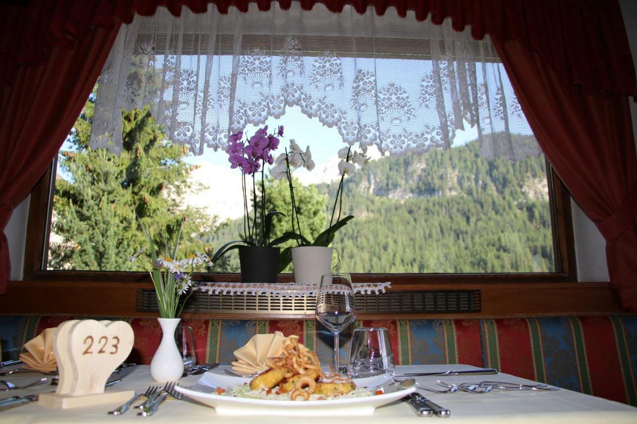 Hotel Alpenrose Dolomites La Valle Eksteriør bilde